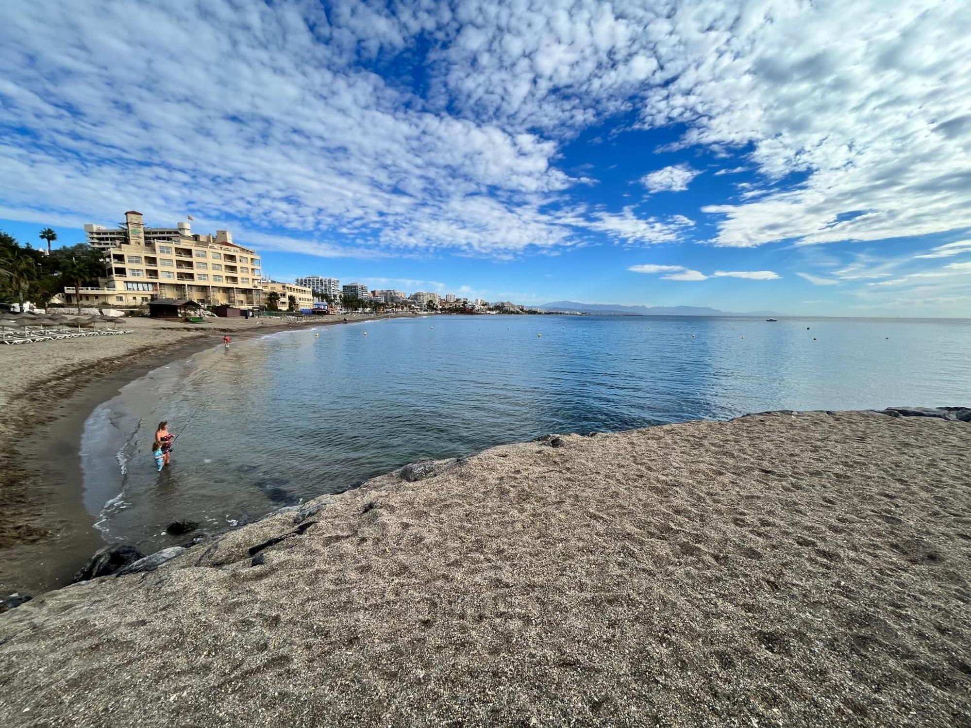 Mrv Apartamento Al Lado De La Playa Con Parking ベナルマデナ エクステリア 写真