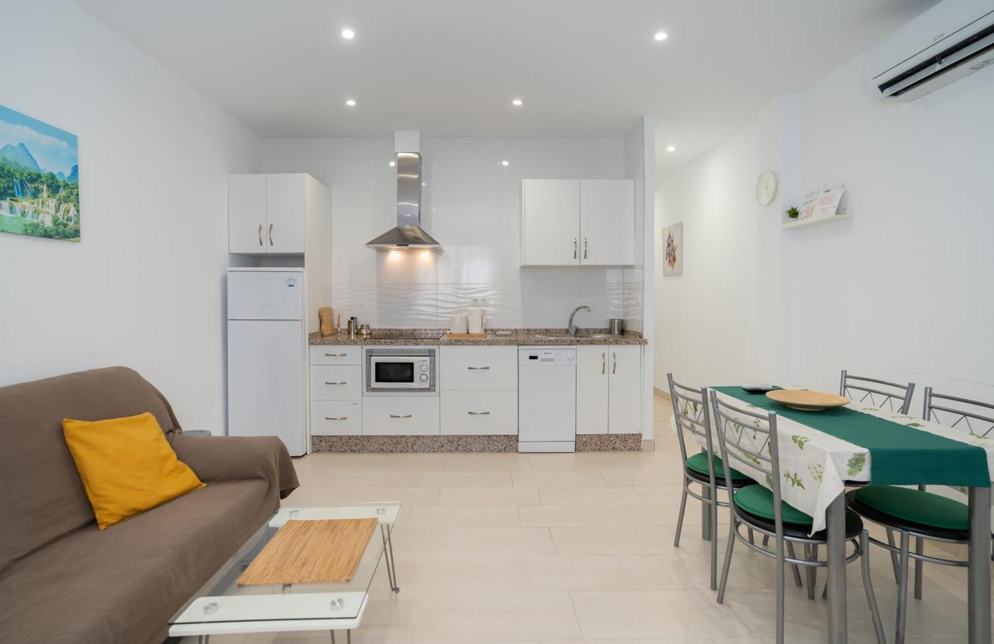Mrv Apartamento Al Lado De La Playa Con Parking ベナルマデナ エクステリア 写真